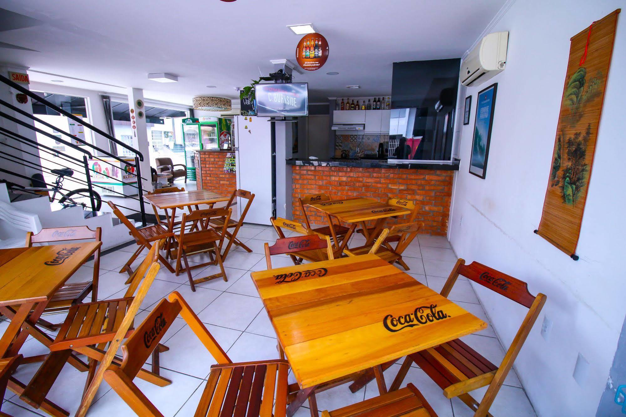 Positive Hostel Balneario Camboriu Exterior photo