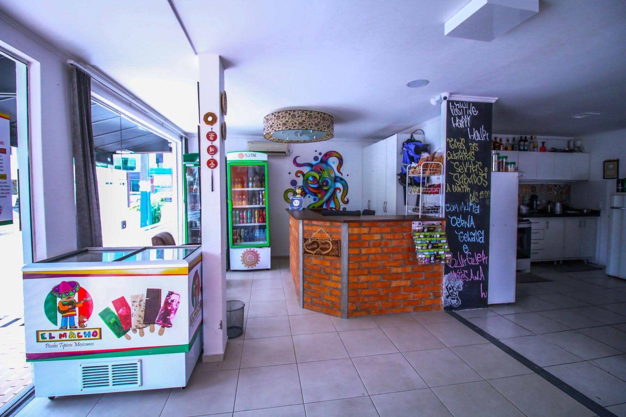 Positive Hostel Balneario Camboriu Exterior photo